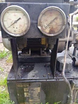 Predám tuto hydraulickou jednotku""