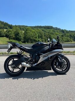 Yamaha R6 (A2)