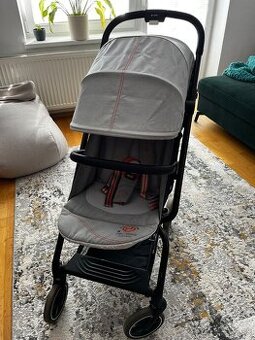 Cybex eezy S2+