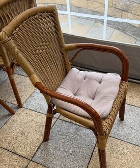 Predaj zahradny- masivny nabytok