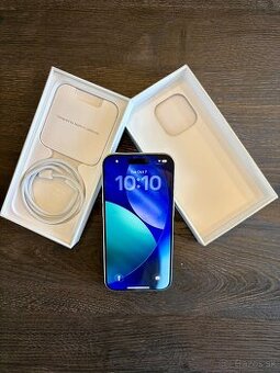 iPhone 15 Pro 128 GB, biely + 4 prémiové kryty a peňaženka