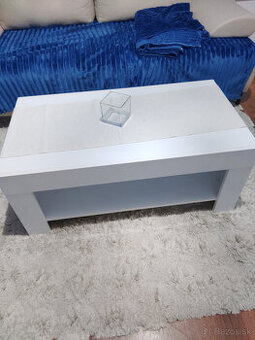 Stolik konferenčný