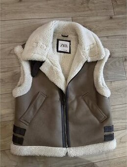 Predám: Dámska vesta Zara s kožušinou