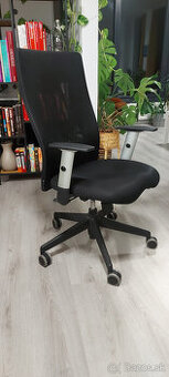 Kancelárska stolička