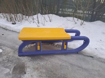 Detske plastove sanky