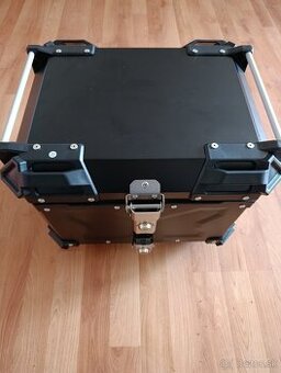 Predám 45L AL Kufor