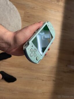 PSP 2000 Mint Green