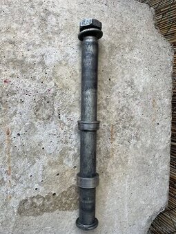 Zadná os kolesa Suzuki GSX-R 1000 K7 K8