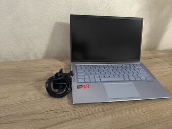 ASUS RM431D – Ako NOVÝ ⚡ Ryzen 5 3500U | 8GB RAM | Vega 8 2