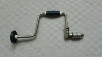 Ručná kolovatková vrtačka