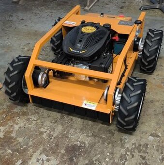 Mulčovač / Svahová kosačka na diaľkové ovládanie 4x4