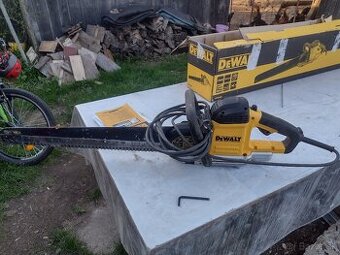 Dewalt 398 Píla na tehly
