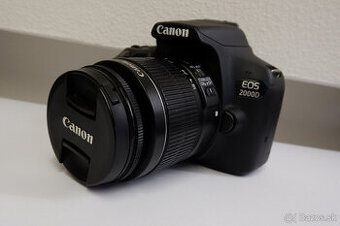 Canon EOS 2000D + EF-S 18 - 55 mm stab.