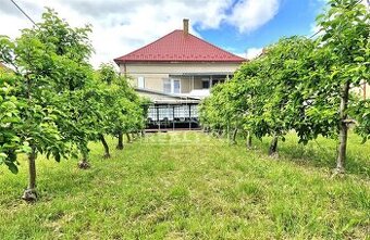Rodinný dom 110 m2 na veľkom slnečnom pozemku 1189 m2 v...