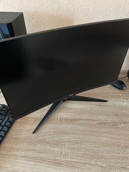 Predám monitor AOC 165hz 23,6”