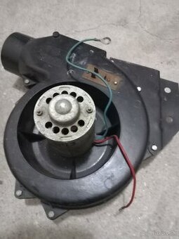 Elektricky motorček kureni.