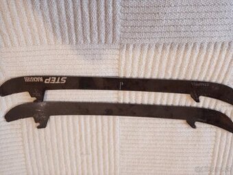 Predam noze CCM Black Steel.