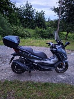 Honda Forza 350
