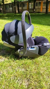 Cybex Cloude Z i-size +isofix základňou / base
