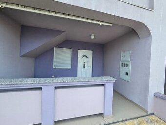 400 m od mora v Chorvátsku apartmán.