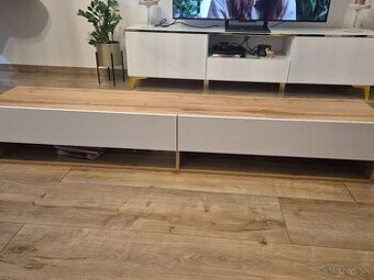 TV skrinka