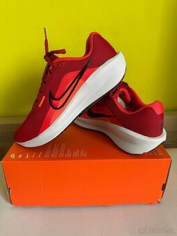 Bezecke tenisky Nike Downshifter