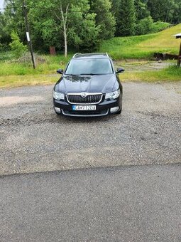 Predam škoda superb combi 2.0TDI 125kw 4x4