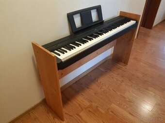 elektronický klavír YAMAHA P-45