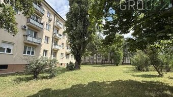 Na predaj 3-izbový byt na Ostredkovej ulici v Ružinove