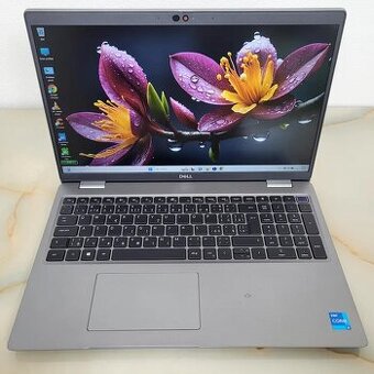 Dell Latitude 5520 i5-1135G7 32GB 500GB NVMe