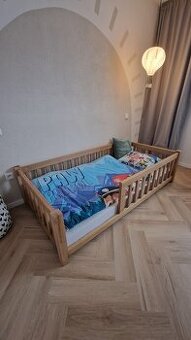 Dubová detská posteľ / postieľka