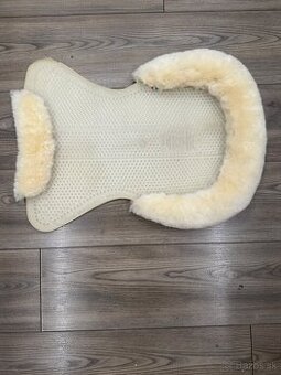 Gelová podložka pod sedlo s barančekom