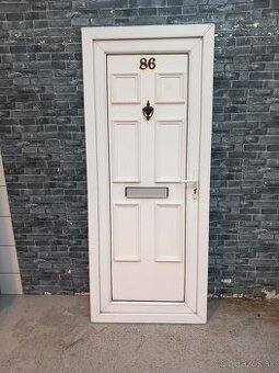 Plastové dvere č.206.  85x205cm P