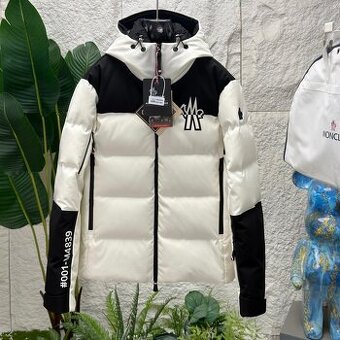 moncler lyziarska zateplena zimna bunda