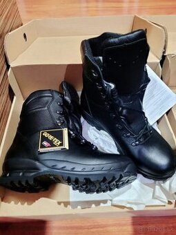 Policajné kanady Goretex