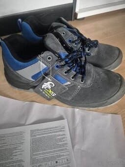 Pracovné kvalitné topánky