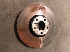 BMW 750d- 2015 rok predne kotuce NOVE