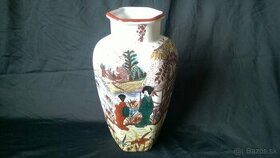 100 ročná váza -japonský motív
