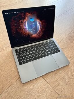 MacBook PRO 2019 13" CTO - 16GB RAM, 512GB SSD - TOP STAV
