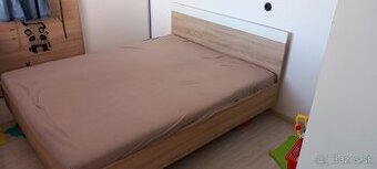 Postel plus matrac