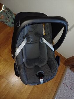 Autosedačka Maxi-Cosi Pebble Pro i-Size + isofix základňa