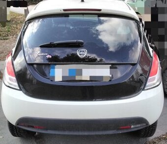Lancia Ypsilon 1.2 2013 Predám ZADNÝ NÁRAZNÍK, DVERE, MOTOR
