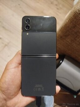 Samsung galaxy Z FLIP 4