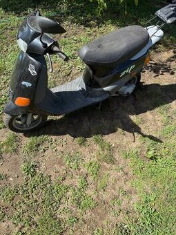 Predám skúter Piaggio Zip 50
