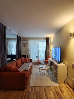 Trnava centrum - byt s terasou 50