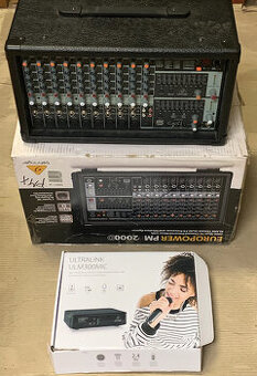 Powermix Behringer PMP2000D a vysielackovy mikrofon