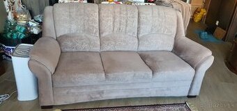 Predam skoro novu sedaciu supravu 3 + 2