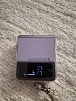 Samsung galaxy flip 3