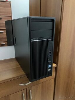 Workstation HP Z240 i7 7700 16GB P2200