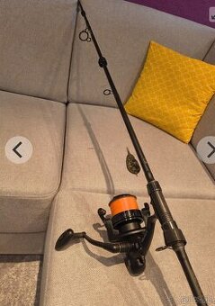 Prút Prologic 3m Custom Black , navijak Tica Scepter GTY6000